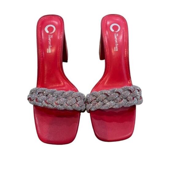 Journee Collection True Comfort Foam Toe Band “Sashaa” Pump in Red Faux Leather - Picture 3 of 10